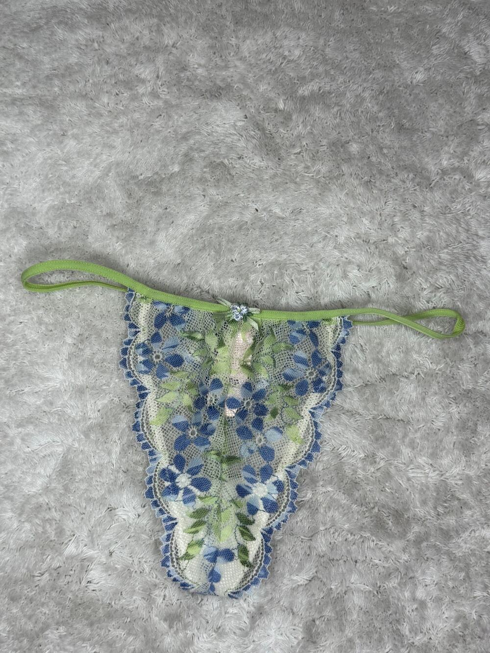 Victoria’s Secret Blue Green Floral Lace Thong S NWT Y2K 2002